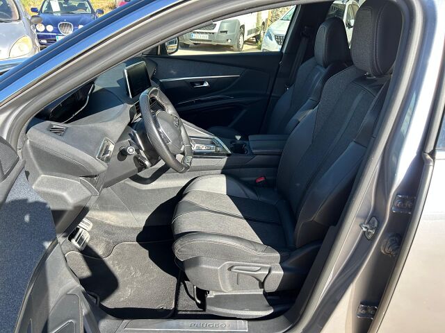 PEUGEOT 5008 GT LINE 1.2 E-THP AUTO SPANISH LHD IN SPAIN 96K 7 SEATS SUPER 2019